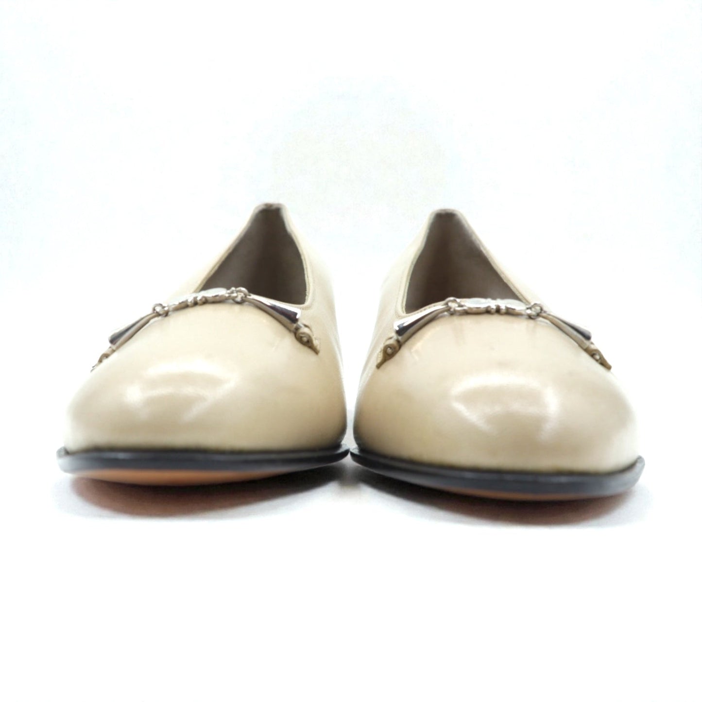 SALVATORE FERRAGAMO ヒール パンプス 22cm ベージュ レザー イタリア製
