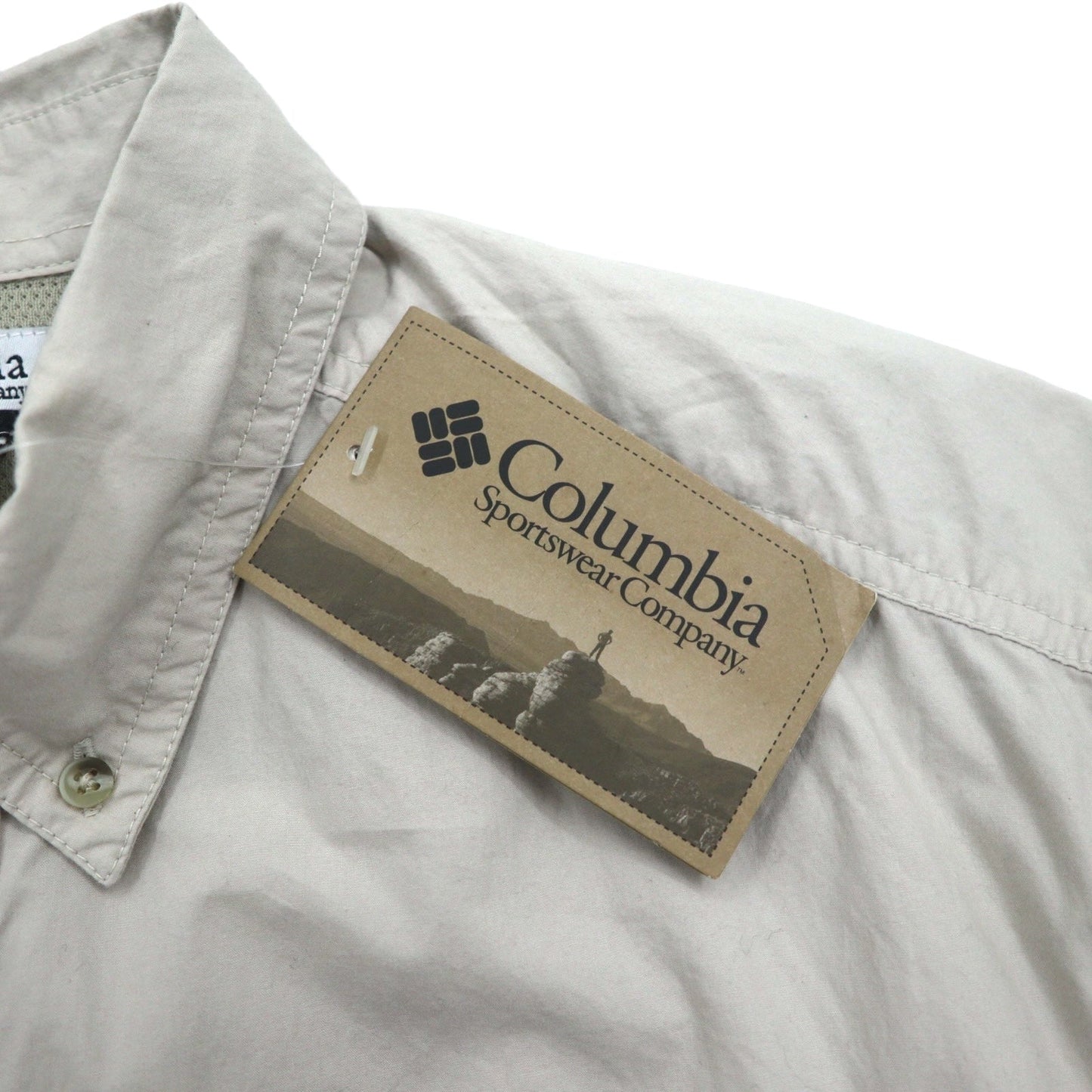 Columbia Marquam Trail Short-Sleeve Button-Down Fishing Shirt, Size M, Beige, Polyester, AM7240, Made in Sri Lanka, Unused