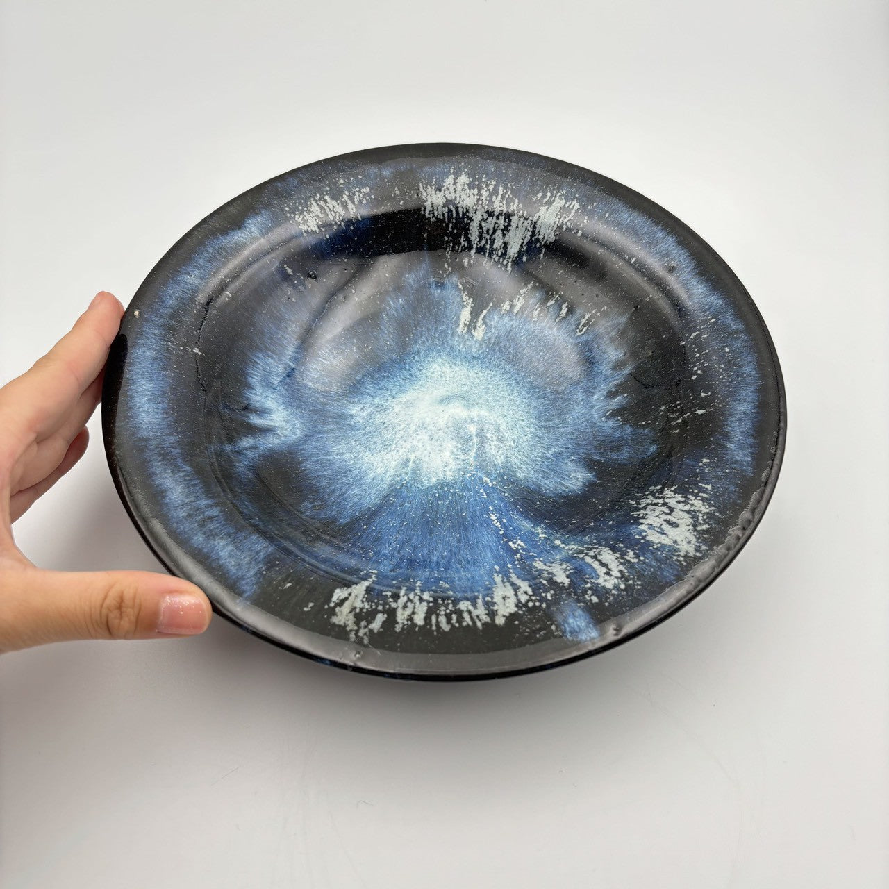 p/Shallow bowl (large) [KT8]