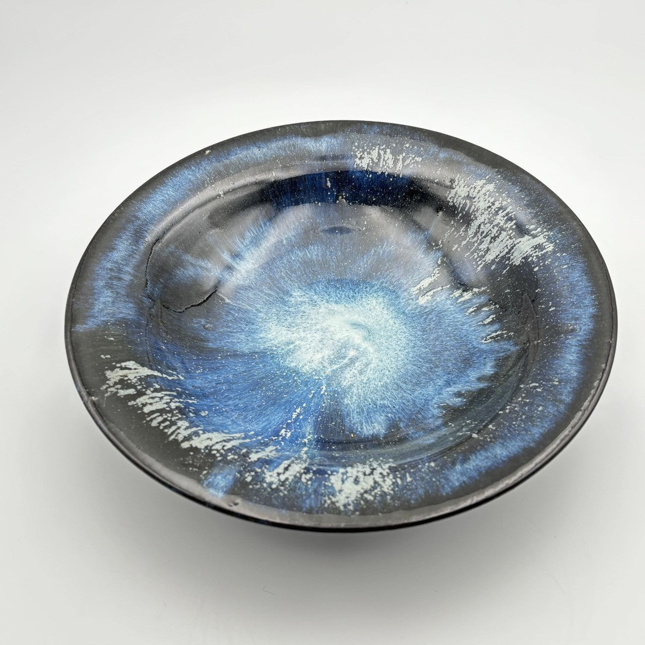 p/Shallow bowl (large) [KT8]