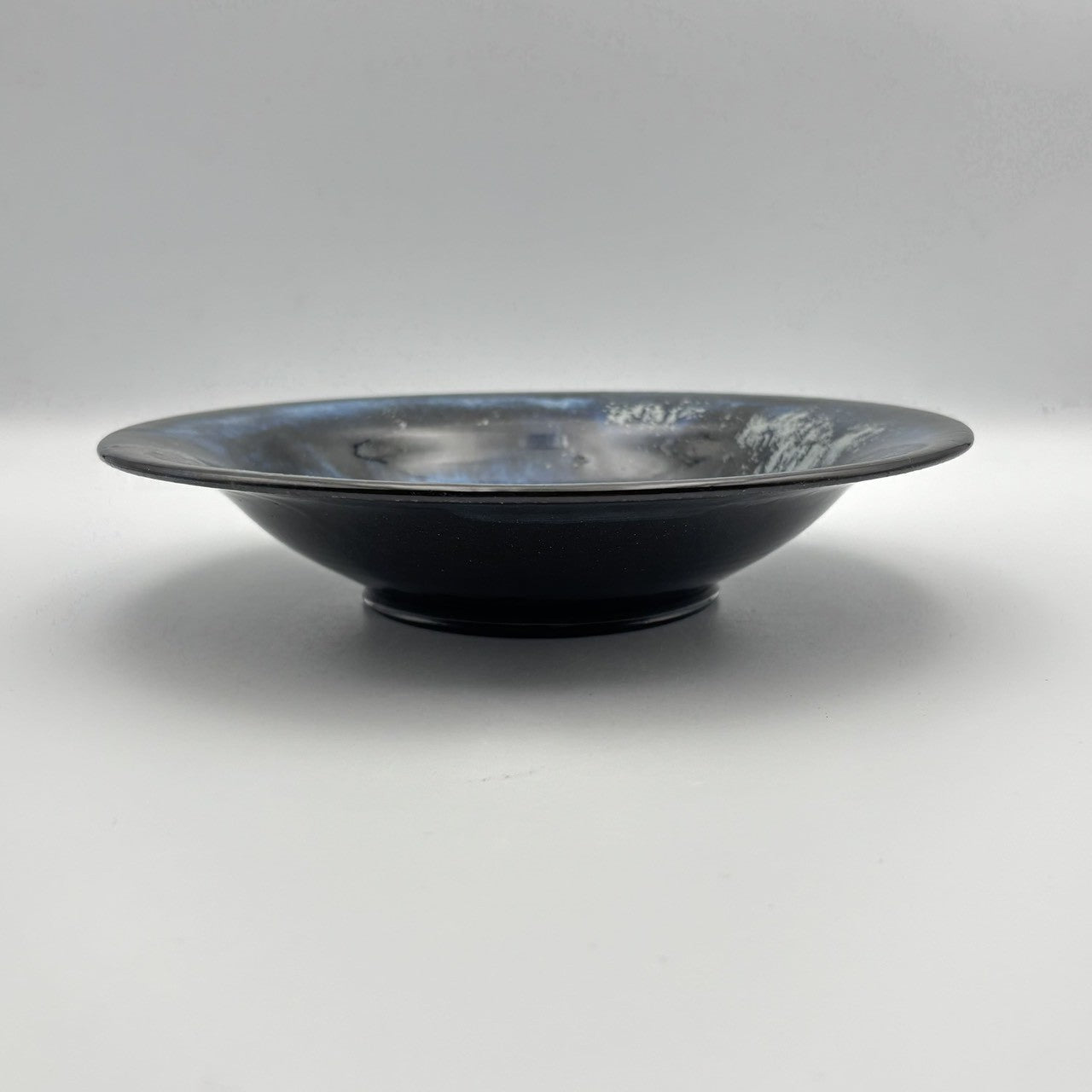 p/Shallow bowl (large) [KT8]