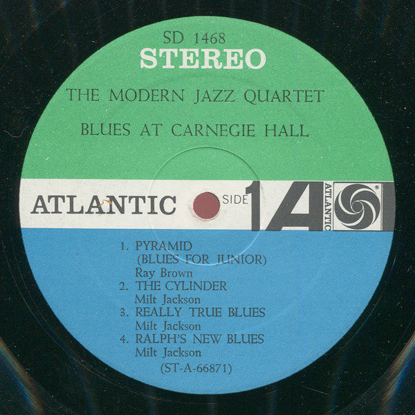 The Modern Jazz Quartet - Blues At Carnegie Hall (Vinyl, LP, Album, Stereo) Good Plus (G+) / Good Plus (G+)