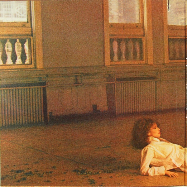 Carly Simon - Boys In The Trees (Vinyl, LP, Album, Stereo) Good Plus (G+) / Good Plus (G+)