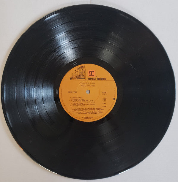 Neil Young - Comes A Time (Vinyl, LP, Album, Stereo) Very Good Plus (VG+) / Very Good (VG)