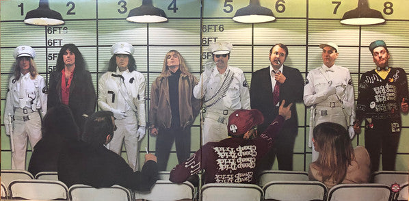 Cheap Trick - Dream Police (Vinyl, LP, Album, Stereo) Very Good Plus (VG+) / Very Good Plus (VG+)