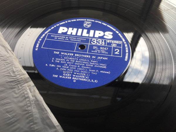 The Walker Brothers - The Walker Brothers In Japan (2xVinyl, LP, Stereo) Good Plus (G+) / Very Good Plus (VG+)