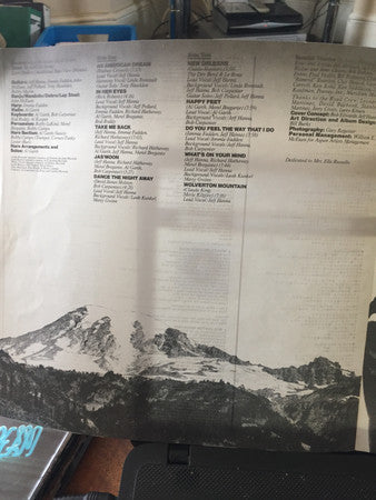 The Dirt Band - An American Dream (Vinyl, LP, Album, Stereo) Very Good Plus (VG+) / Very Good Plus (VG+)