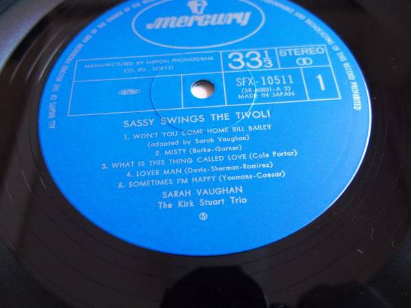 Sarah Vaughan - Sassy Swings The Tivoli (Vinyl, LP, Album) Very Good Plus (VG+) / Very Good Plus (VG+)