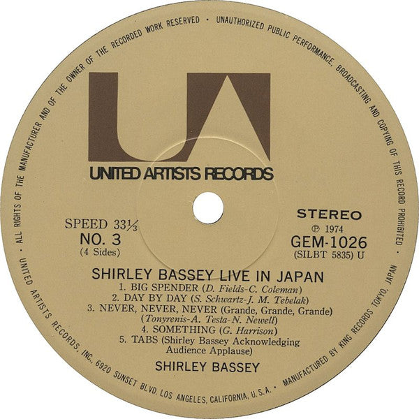 Shirley Bassey - Live In Japan (2xVinyl, LP, Album) Very Good Plus (VG+) / Very Good (VG)
