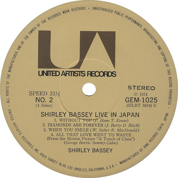 Shirley Bassey - Live In Japan (2xVinyl, LP, Album) Very Good Plus (VG+) / Very Good (VG)
