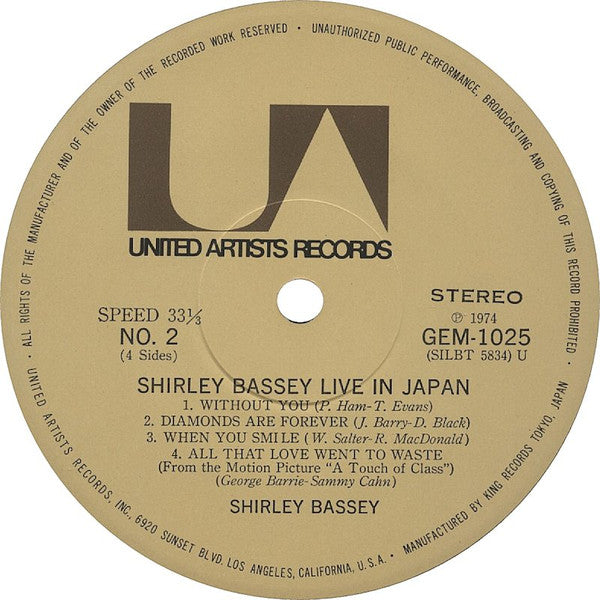Shirley Bassey - Live In Japan (2xVinyl, LP, Album) Very Good Plus (VG+) / Very Good (VG)