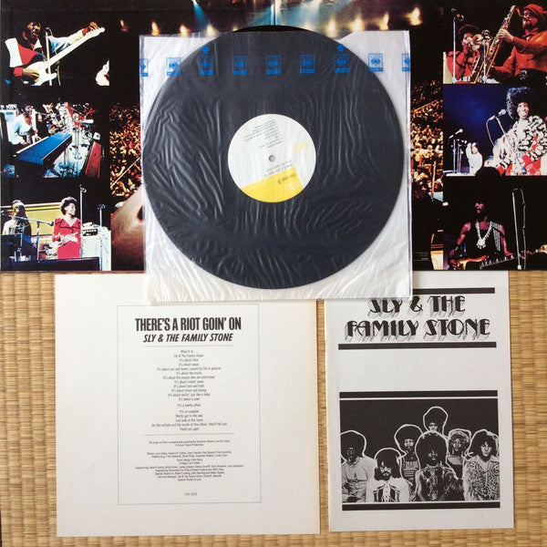 Sly & The Family Stone - There's A Riot Goin' On (Vinyl, LP, Album)