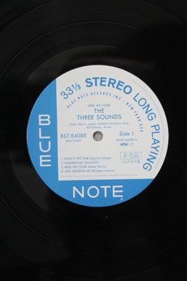 The Three Sounds - Here We Come (Vinyl, LP, Album, Promo, Reissue, Stereo) Near Mint (NM or M-) / Very Good (VG)