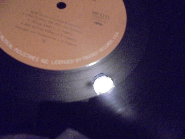 Creedence Clearwater Revival - Chronicle - The 20 Greatest Hits (2xVinyl, LP, Compilation, Reissue) Very Good Plus (VG+) / Very Good Plus (VG+)