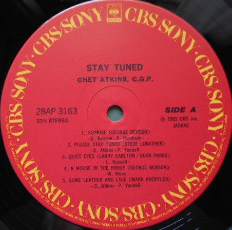 Chet Atkins - Stay Tuned (Vinyl, LP, Album) Very Good Plus (VG+) / Very Good Plus (VG+)