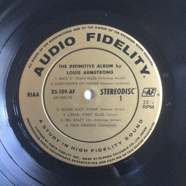 Louis Armstrong - The Definitive Album By Louis Armstrong (Vinyl, LP, Album, Stereo) Very Good (VG) / Very Good Plus (VG+)