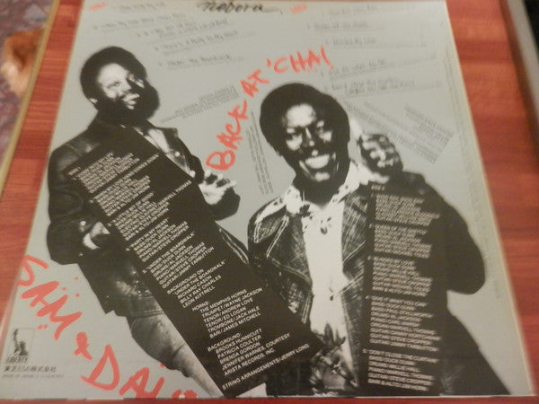 Sam & Dave - Back At 'Cha! (Vinyl, LP, Album) Very Good Plus (VG+) / Very Good (VG)