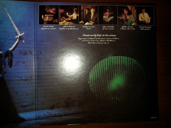 Toto - Hydra (Vinyl, LP, Album) Very Good Plus (VG+) / Very Good Plus (VG+)
