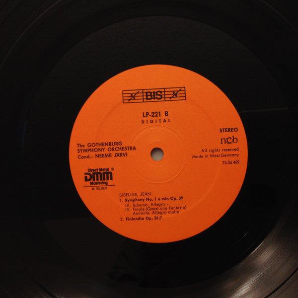 Jean Sibelius - Symphony Nr. 1 E Minor Op. 39 / Finlandia Op. 26:7 (Vinyl, LP, Album, Stereo) Very Good Plus (VG+) / Near Mint (NM or M-)