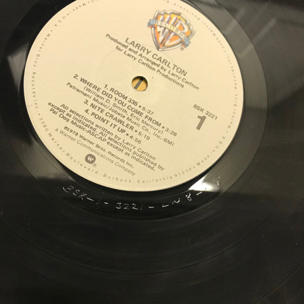 Larry Carlton - Larry Carlton (Vinyl, LP, Album) Very Good Plus (VG+) / Very Good (VG)
