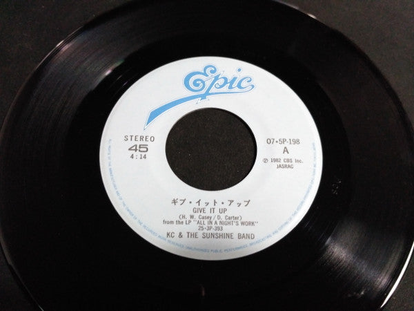 KC & The Sunshine Band - Give It Up /On The One (Vinyl, 7", Single, 45 RPM) Very Good Plus (VG+) / Very Good Plus (VG+)