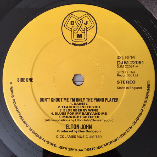 Elton John - Don't Shoot Me I'm Only The Piano Player (Vinyl, LP, Album, Reissue) Very Good Plus (VG+) / Very Good Plus (VG+)