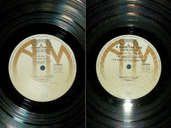 Carpenters - A Song For You (Vinyl, LP, Album, Reissue) Very Good (VG) / Very Good (VG)