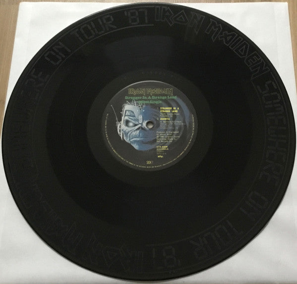 Iron Maiden - Stranger In A Strange Land (Vinyl, 12", 33 ⅓ RPM, Maxi-Single, Etched, Reissue) Very Good Plus (VG+) / Very Good Plus (VG+)