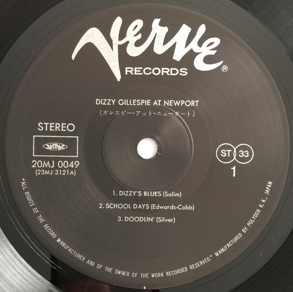 Dizzy Gillespie - At Newport (Vinyl, LP, Album, Reissue, Stereo) Very Good Plus (VG+) / Very Good Plus (VG+)
