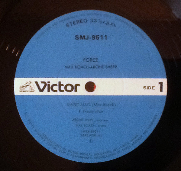 Max Roach - Force - Sweet Mao - Suid Afrika 76 (2xVinyl, LP, Album) Very Good (VG) / Very Good (VG)