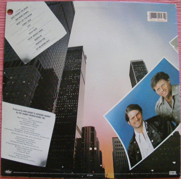 McGuinn, Clark & Hillman - City (Vinyl, LP, Album) Very Good (VG) / Good Plus (G+)