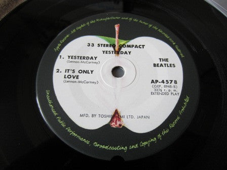 The Beatles - Yesterday (Vinyl, 7", 33 ⅓ RPM, EP, Reissue, Stereo) Near Mint (NM or M-) / Very Good Plus (VG+)