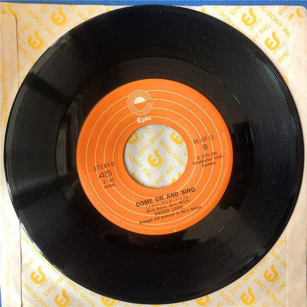 Cherry Laine - 誘惑のラブ・キャット = Catch The Cat (Vinyl, 7", Single) Very Good Plus (VG+) / Very Good Plus (VG+)
