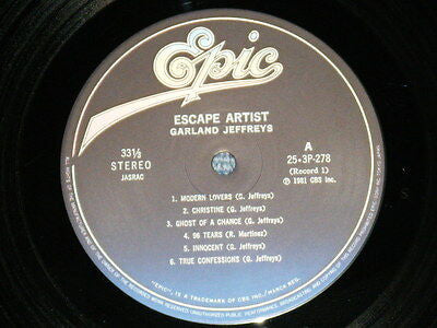Garland Jeffreys - Escape Artist (Vinyl, Vinyl, LP, Album, 7", 33 ⅓ RPM, EP) Very Good Plus (VG+) / Very Good Plus (VG+)