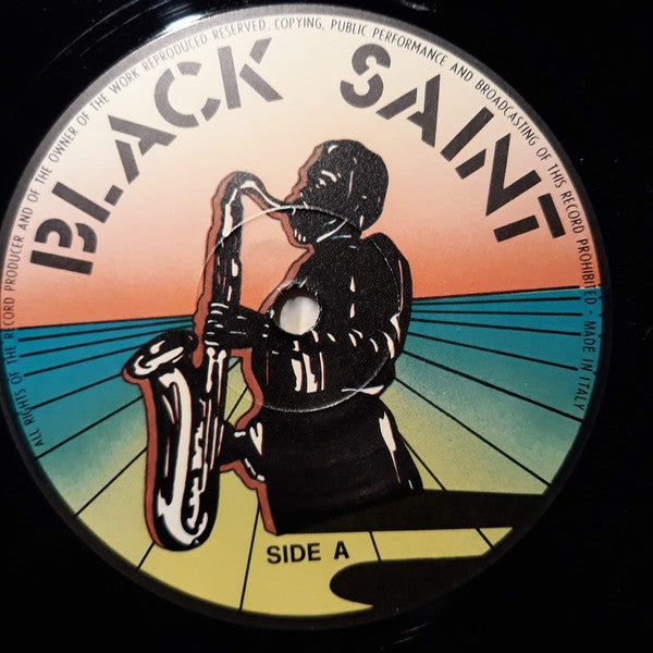 World Saxophone Quartet - Steppin' With The World Saxophone Quartet (Vinyl, LP, Album) Very Good Plus (VG+) / Very Good Plus (VG+)
