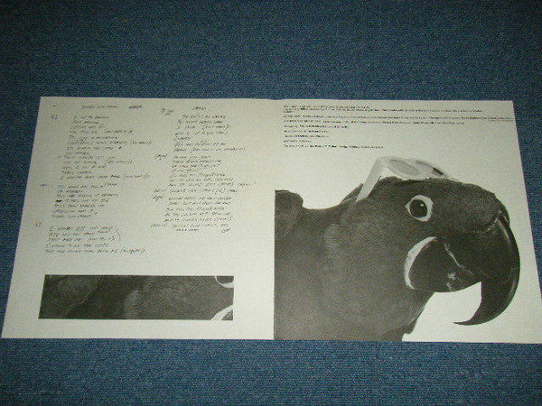 Graham Parker - The Real Macaw (Vinyl, LP, Album) Very Good Plus (VG+) / Very Good Plus (VG+)