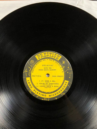 The Miles Davis Quintet - Relaxin' With The Miles Davis Quintet (Vinyl, LP, Album, Reissue, Remastered, Mono) Very Good Plus (VG+) / Very Good Plus (VG+)