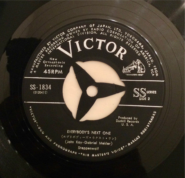 Steppenwolf - ワイルドでいこう！＝ Born To Be Wild / エブリボディーズ・ネクスト・ワン = Everybody's Next One (Vinyl, 7", 45 RPM, Single) Good Plus (G+) / Very Good (VG)
