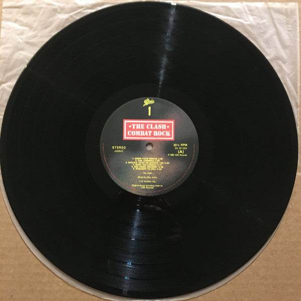 The Clash - Combat Rock (Vinyl, LP, Album, Stereo) Near Mint (NM or M-) / Near Mint (NM or M-)