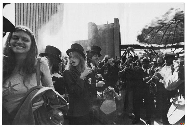 Wings (2) - Venus And Mars (Vinyl, LP, Album, Reissue, Repress, Stereo) Very Good Plus (VG+) / Good Plus (G+)