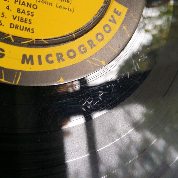 The Modern Jazz Quartet - Django (Vinyl, LP, Album, Repress, Mono) Good Plus (G+) / Good Plus (G+)