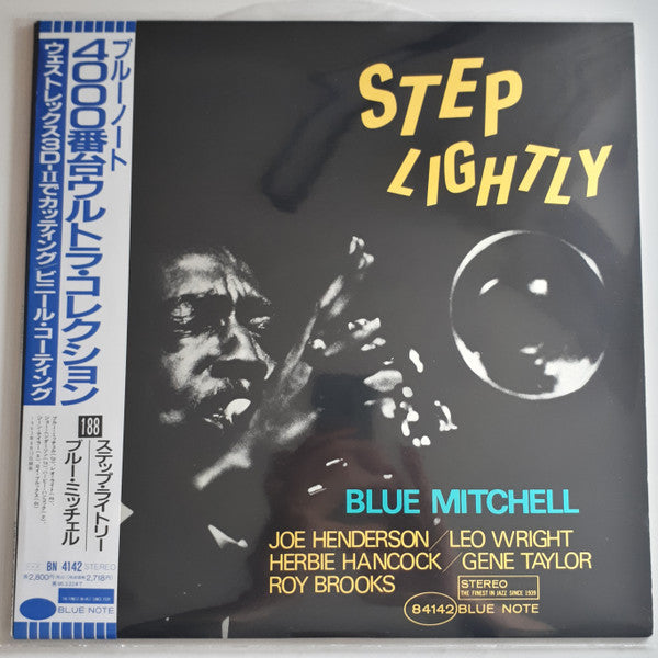 Blue Mitchell - Step Lightly (Vinyl, LP, Album, Limited Edition, Reissue) Near Mint (NM or M-) / Near Mint (NM or M-)