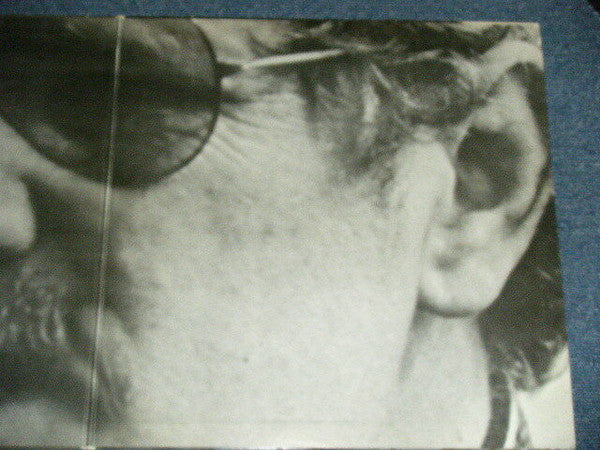 Richard Harris - The Yard Went On Forever... (Vinyl, LP, Album, Stereo) Very Good Plus (VG+) / Very Good (VG)
