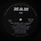 Gilbert O'Sullivan - I'm A Writer, Not A Fighter = アイム・ア・ライター（1本のペン...