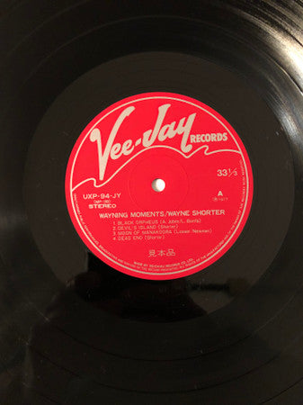 Wayne Shorter - Wayning Moments (Vinyl, LP, Album, Reissue) Very Good Plus (VG+) / Very Good Plus (VG+)