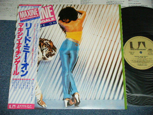 Maxine Nightingale - Lead Me On (Vinyl, LP, Album, Stereo) Near Mint (NM or M-) / Very Good Plus (VG+)