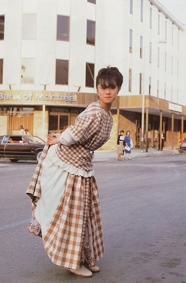 Akina Nakamori - Anniversary (Vinyl, LP, Album, Stereo) Near Mint (NM or M-) / Very Good Plus (VG+)