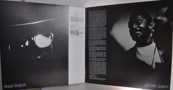 Max Roach - Force - Sweet Mao - Suid Afrika 76 (2xVinyl, LP, Album, Promo) Very Good Plus (VG+) / Very Good (VG)