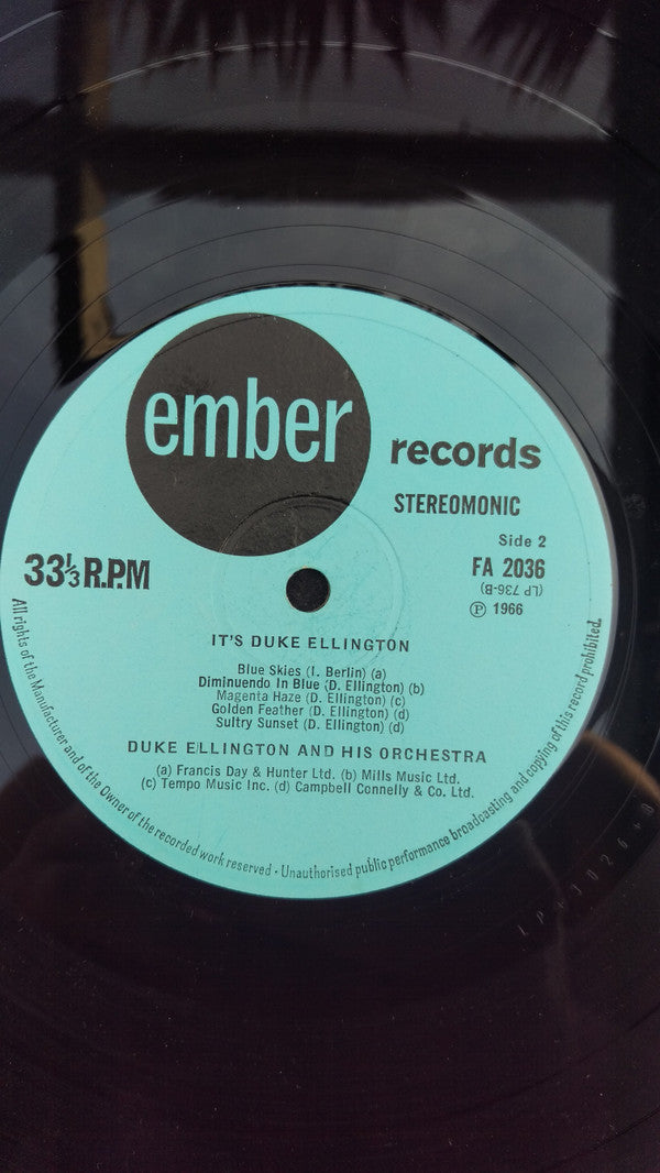 Duke Ellington And His Orchestra - It's Duke Ellington and his Orchestra playing... (Vinyl, LP, Compilation) Very Good (VG) / Good Plus (G+)