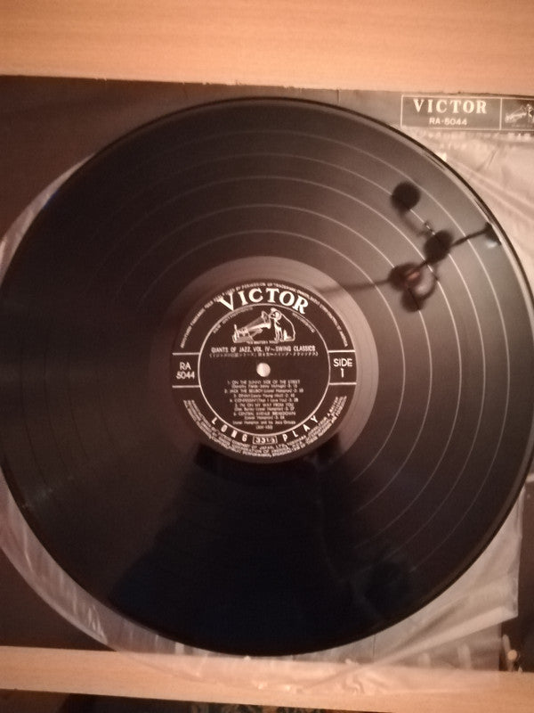 Lionel Hampton - Swing Classics (Vinyl, LP, Compilation, Mono) Very Good Plus (VG+) / Very Good Plus (VG+)